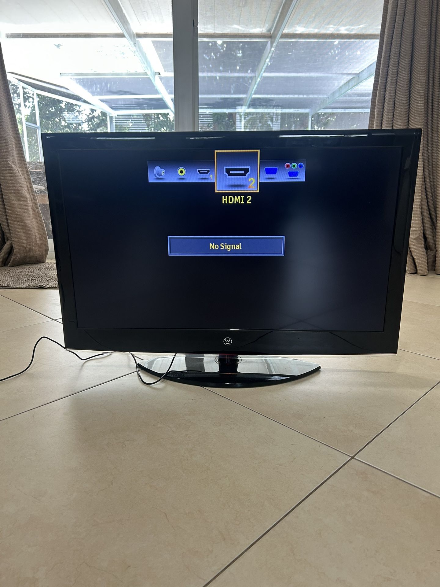 32” Westinghouse TV