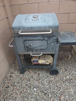 Charcoal bbq grill