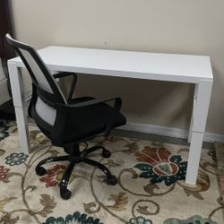 50.5”W Ikea Desk, Adjustable Arm Chair 🚚 extra Escritorio y silla ajustable con ruedas