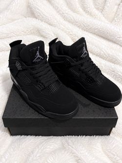New Air Jordan 4 Retro Size 9.5 Black Cat
