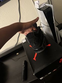 Black Cats 4s