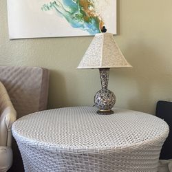 White coffee table good condition ,30 inches wide 17 inches long