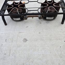 Camp chef stove 2 burner
Good working condition    NO FEET sold as is
Camping 