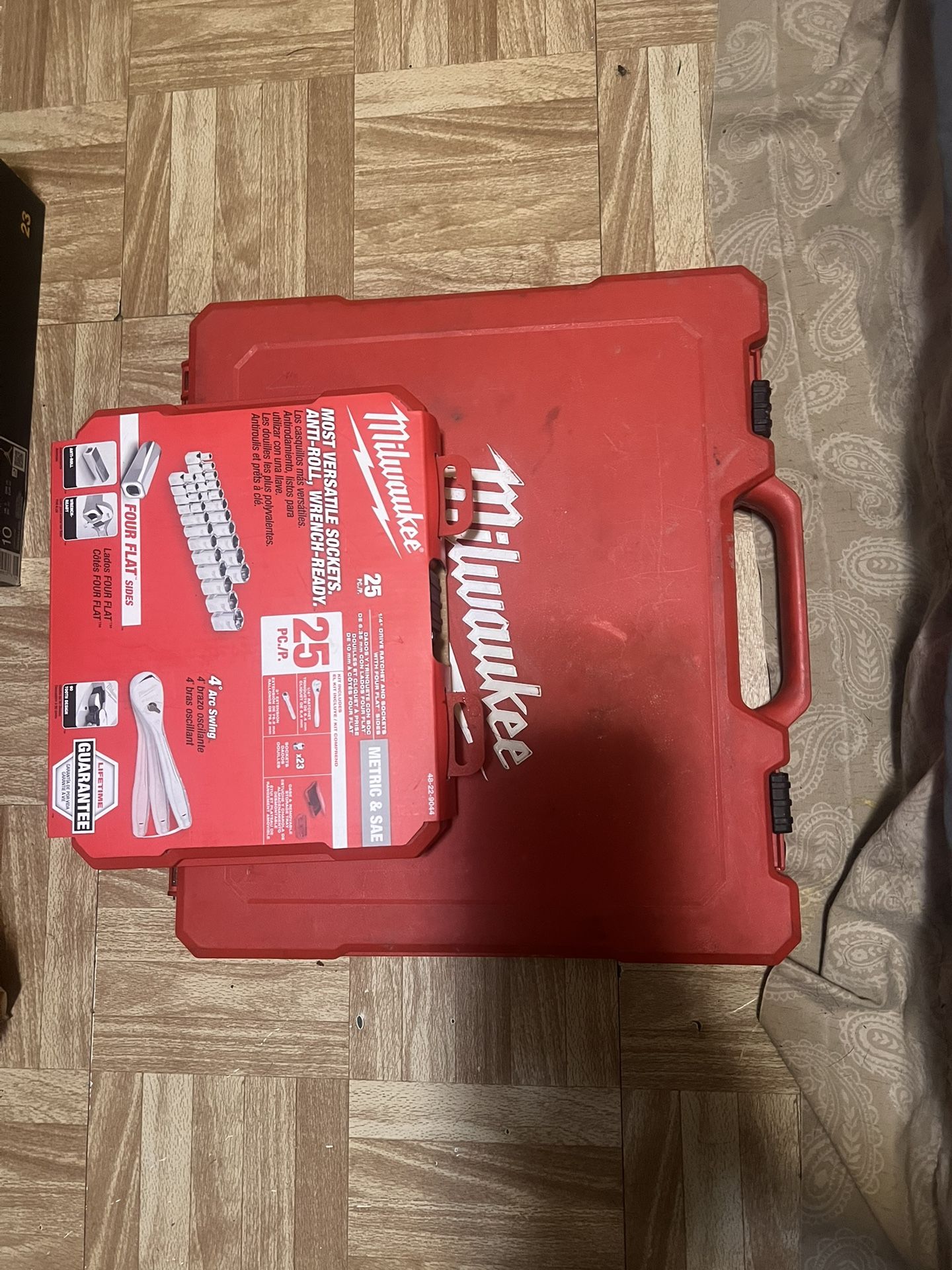 Milwaukee Pack Out Boxes & Milwaukee Socket Sets.