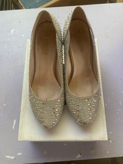 De Blossom Crystal Embellished Pointed-Toe Heels