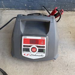 Schumacher Electric 6A Car Battery Charger