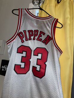 Mitchell & Ness Scottie Pippen Jersey (L) 