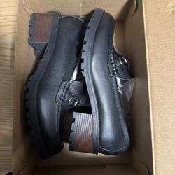 Woman's Loafers Eastland Gwen Loafer Sz 8.5