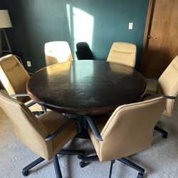 Round Table | 6 Chairs Included | Name a Price!