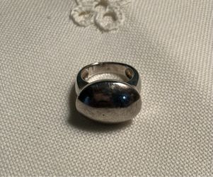 ESTATE SALE: silver ring