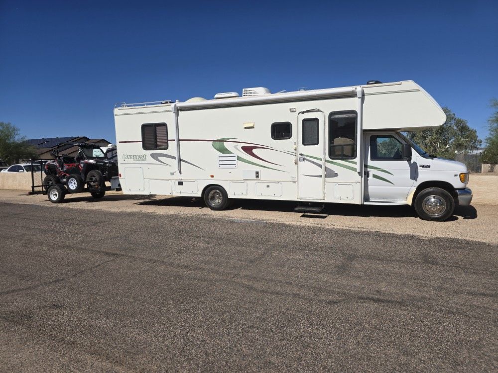 2002 Class C Motor Home RV