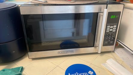 Black and decker mircowave oven