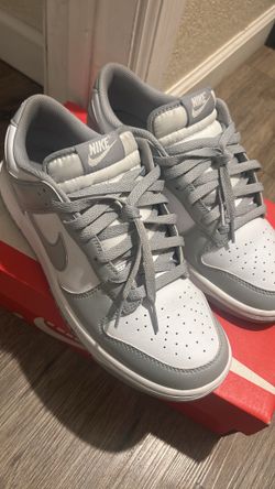 Nike Dunks Size 9.5