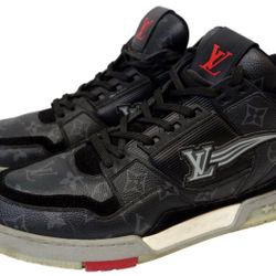 Louis Vuitton Trainer Sneaker Black Monogram LV Shoes Men's Size 9.5 US, G0 0260 