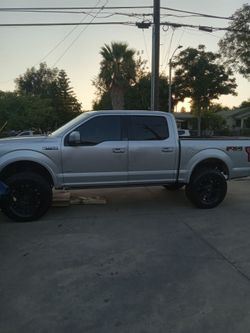 2017 f150  4x4 v6 not for parts