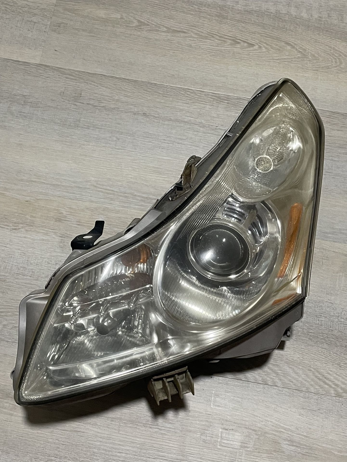 2007 Infiniti G35 Sedan OEM Headlights – Driver & Passenger Pair w/ Bulbs