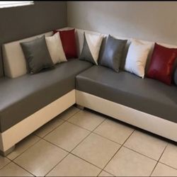 New Sectional Sofa Ready For Pick Up O Delivery 
