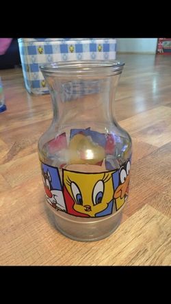 Looney Tunes Glass Pitcher/ Vase