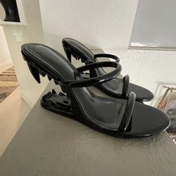 Rad Teeth Design Heels Flex Wear Heal Size 8