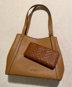Nine West Ruthe Tote plus Wallet, NEW