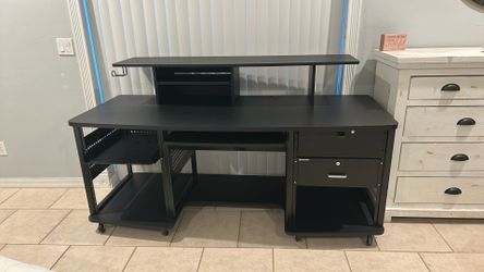 Computer/Gaming Desk (Black)
