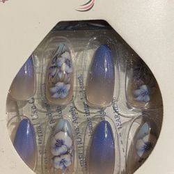 Press On Nails