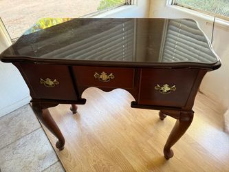 Vintage Victorian-Style Accent Table