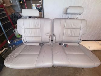 2003 Toyota Sequoia