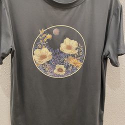Women’s Size Large Floral Graphic Tee
