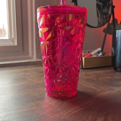 Brand new Starbucks cup / tumbler pink