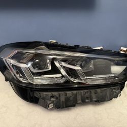 BMW X3 X4 RIGHT HEADLIGHT 2022 2023 2024