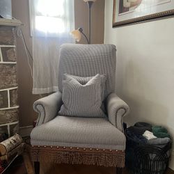 Elegant armchair