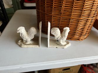 Cast iron rooster book ends