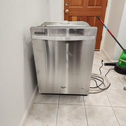 Whirlpool Dishwasher 