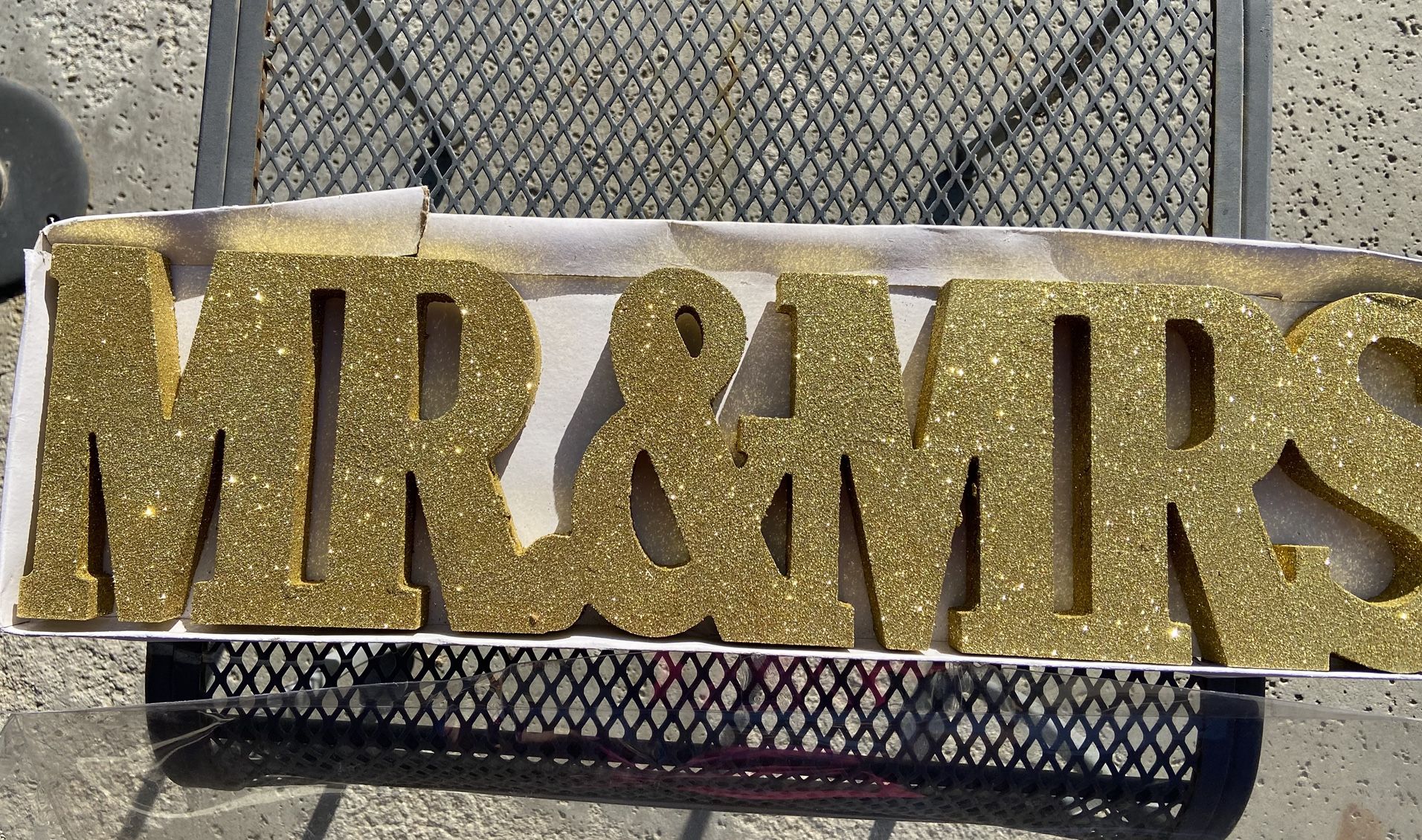 MR&MRS Sing