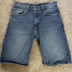 Levi Shorts 569 Size: 33