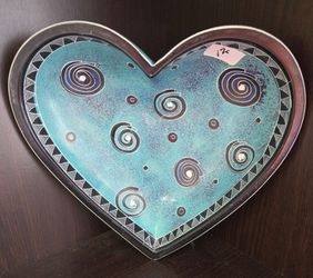 Heart Shaped Bowl Handmade In Kenya. 8"W. PLEASE READ DESCRIPTION