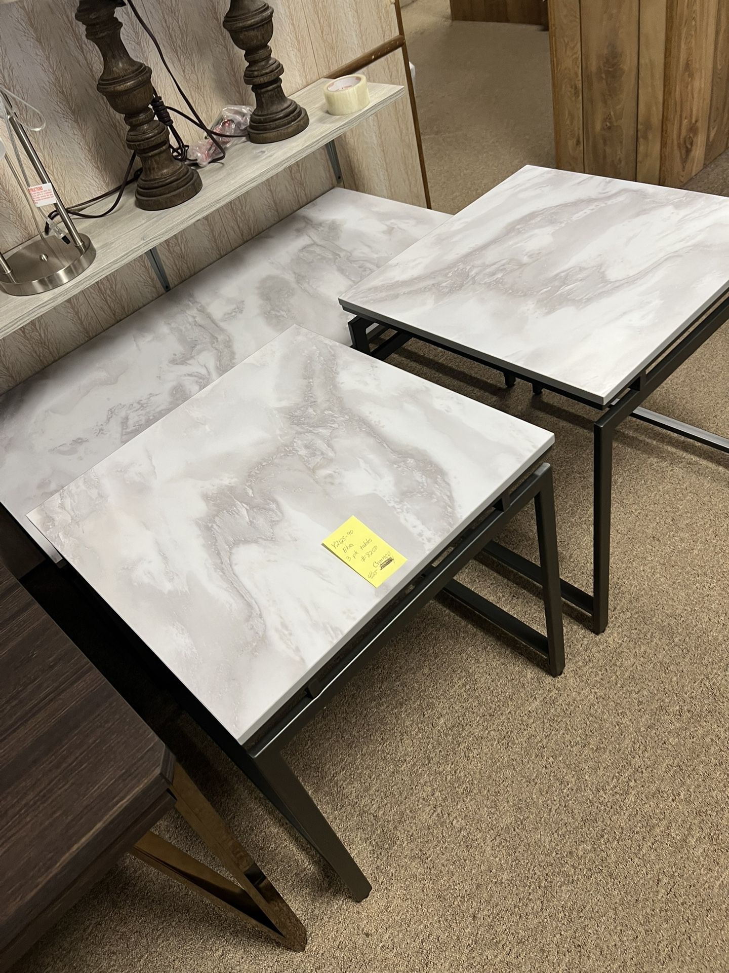 Nice Living Room Table Set!