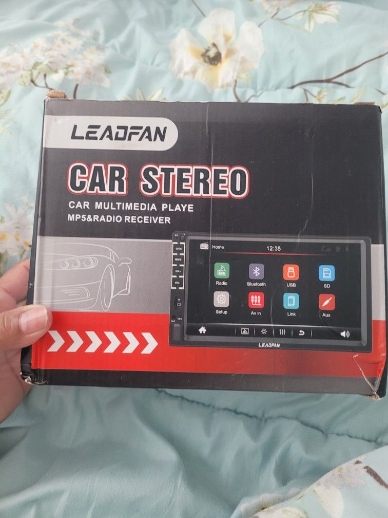  Leadfan Double Din Car Stereo with Apple Carplay and Android Auto, 7
