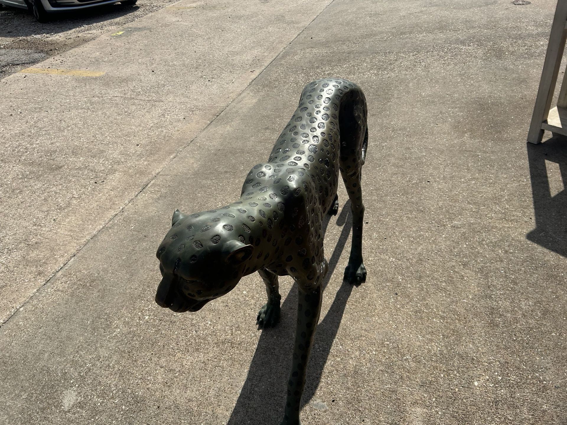 Bronze Cheetah Statue
