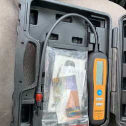 Field Piece Leak Detector