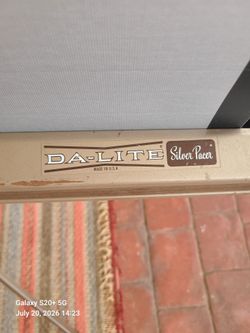 Da-Lite projector screen