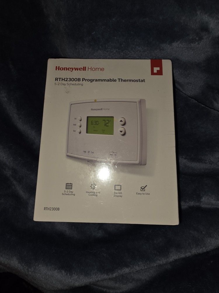 Honeywell RTH2300 Programmable Thermostat