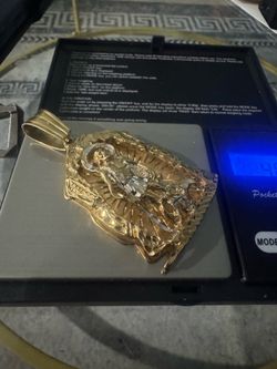 St Lazarus pendant 10k
