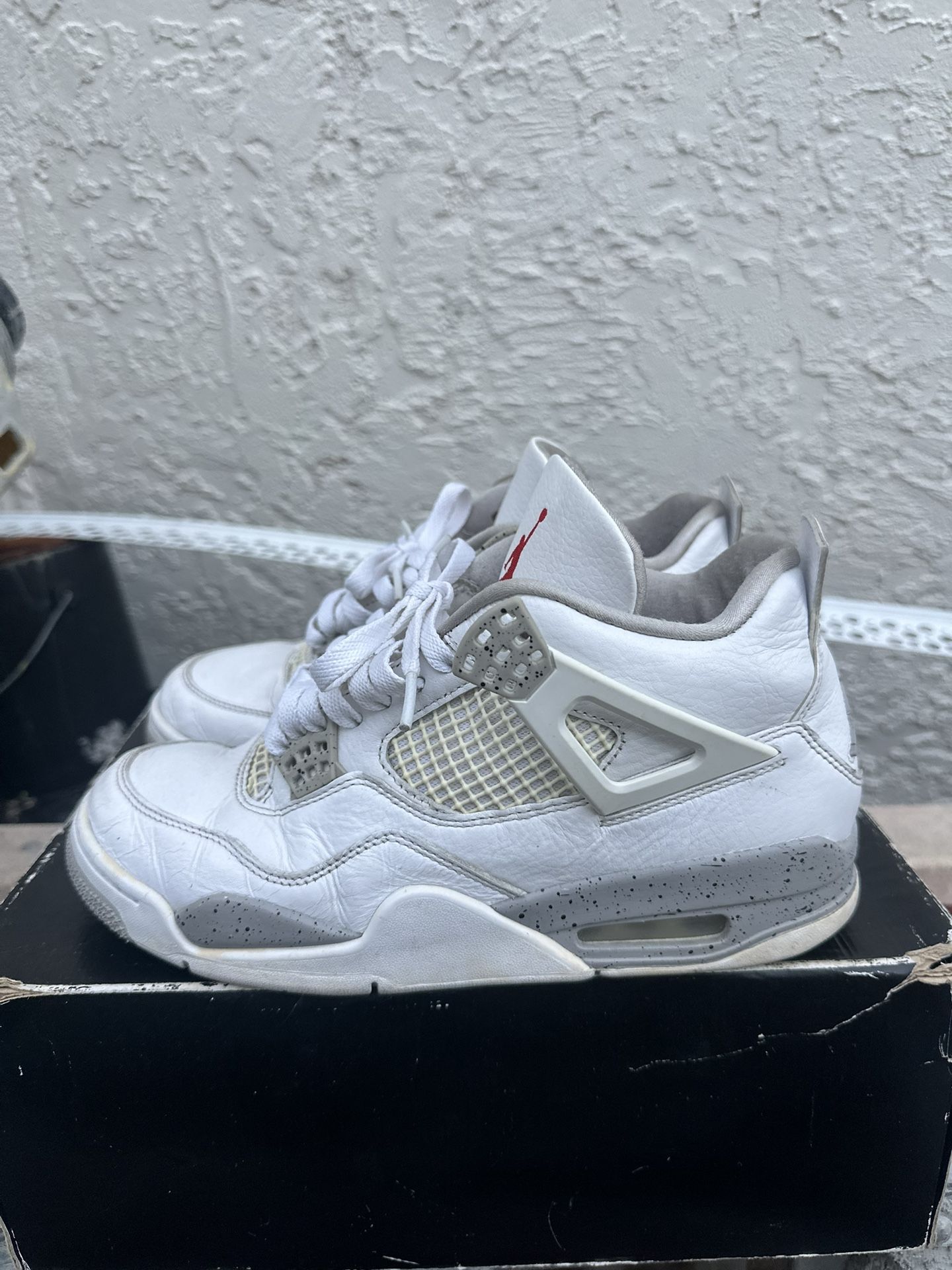 Size 7.5 - Jordan 4 Retro White Oreo