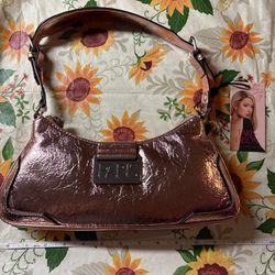 Rose gold polyurethane for long use. vintage shoulder bag #cute #parishilton #purse