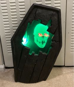 Animated Talking Skeleton Coffin Halloween Fall Autumn Light Up Decor Decoration