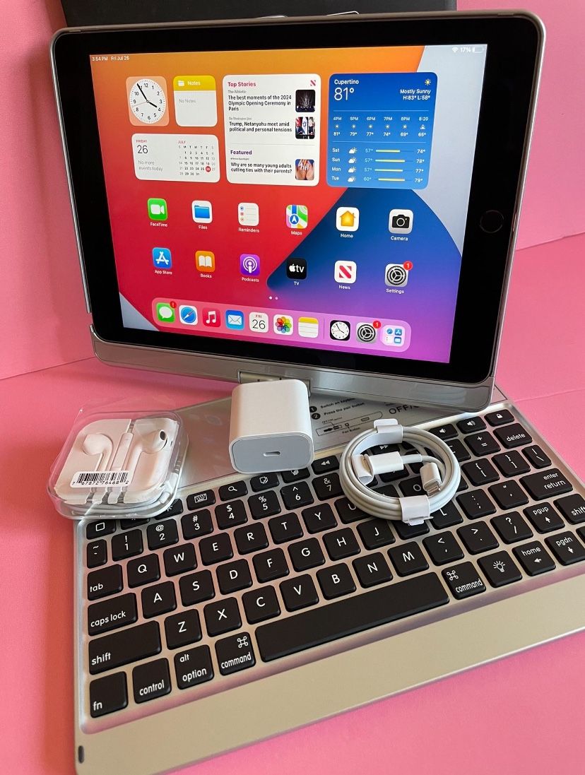 Apple IPad 6th Generation (9.7” Retina / Touch ID / IOS 17) 32GB with keyboard, pen & Accessories (128gb $199)