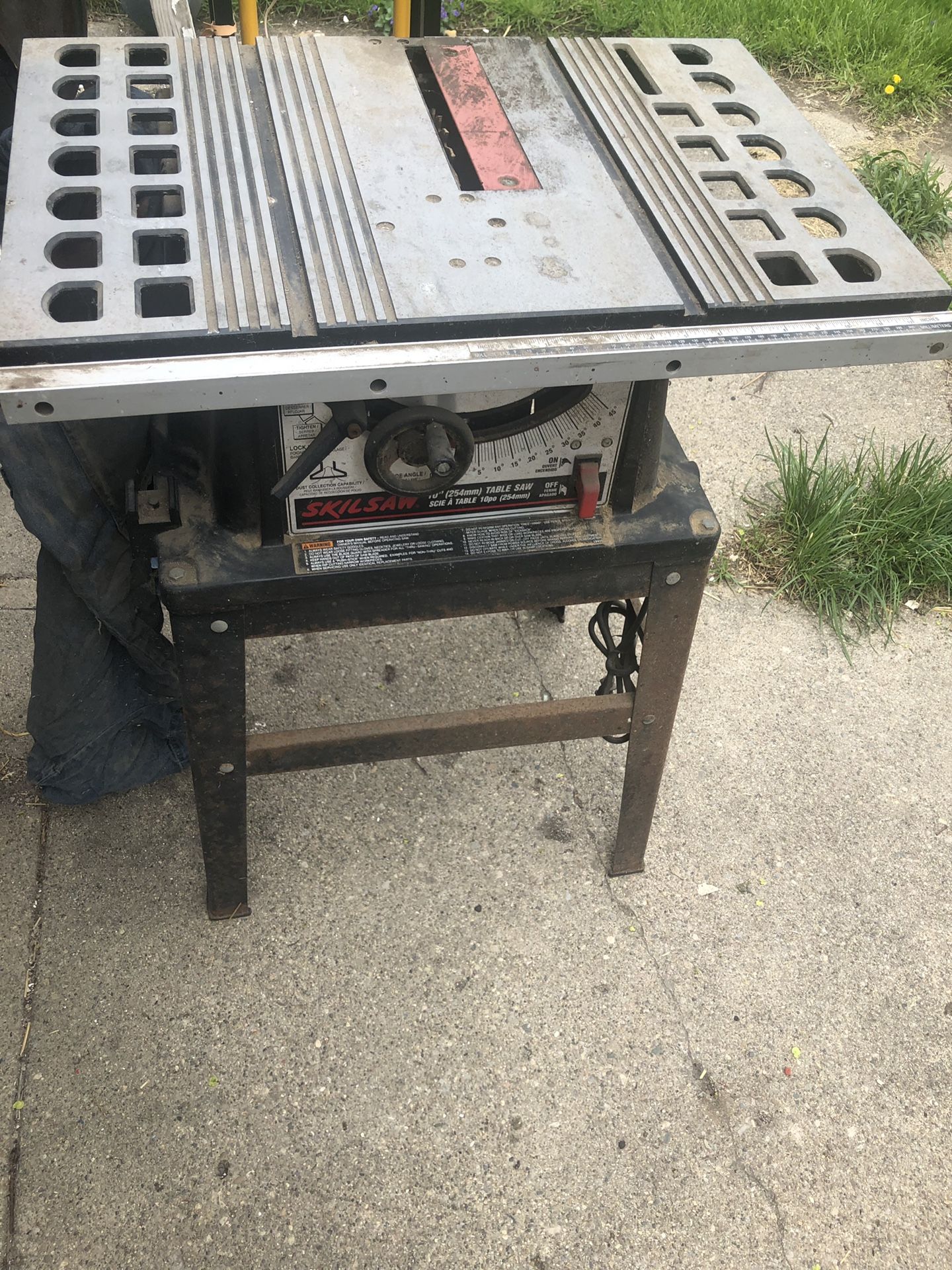 10” saw table