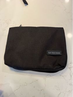 Every day carry tech bags for cord organization